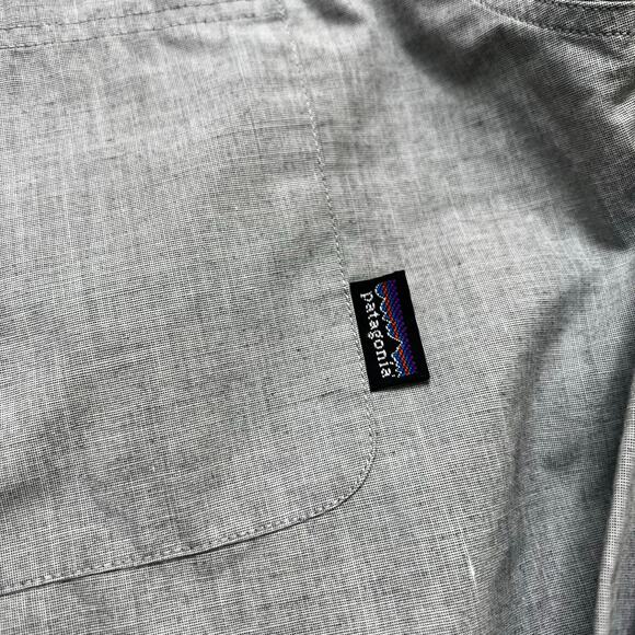 Patagonia Gray Long Sleeve Button Up Shirt Men’s Medium Made in Hong Kong Casual - Picture 3 of 14